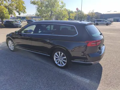 Volkswagen Passat Variant 2016 (miniatűr)