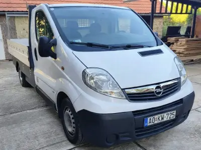 Opel Vivaro 2007 (miniatűr)