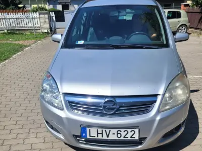 Opel Zafira 2008 (miniatűr)