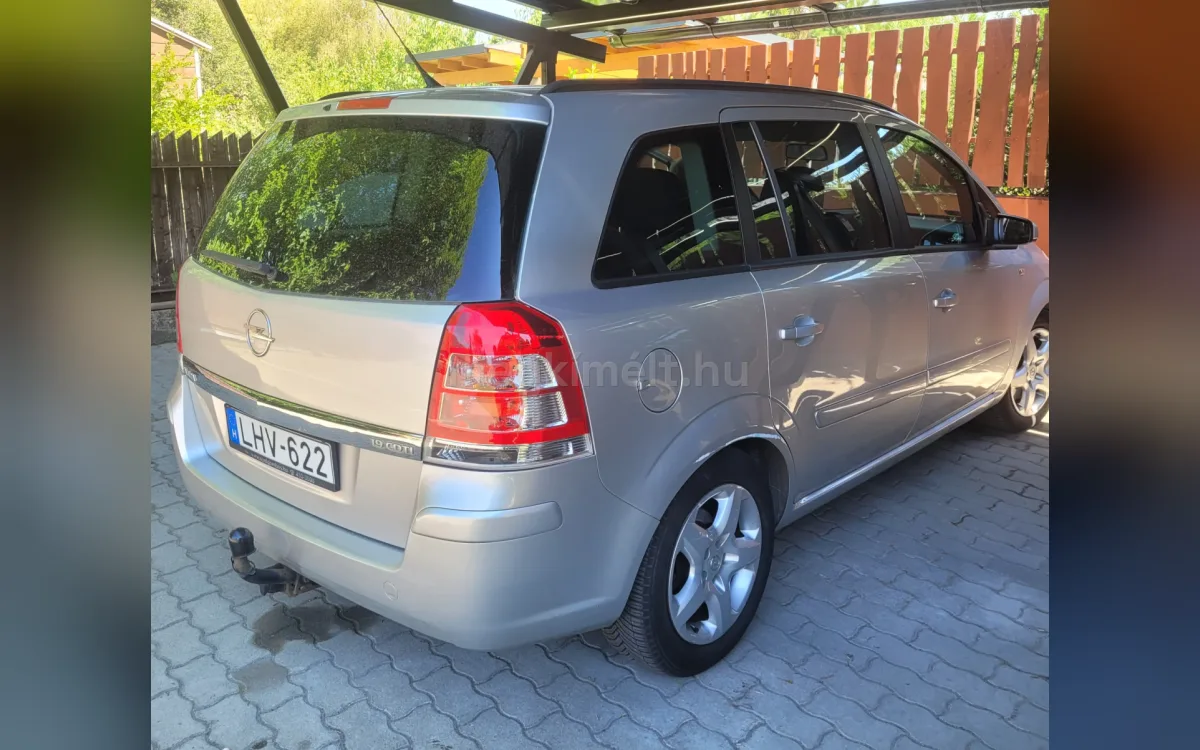 Opel Zafira 2008