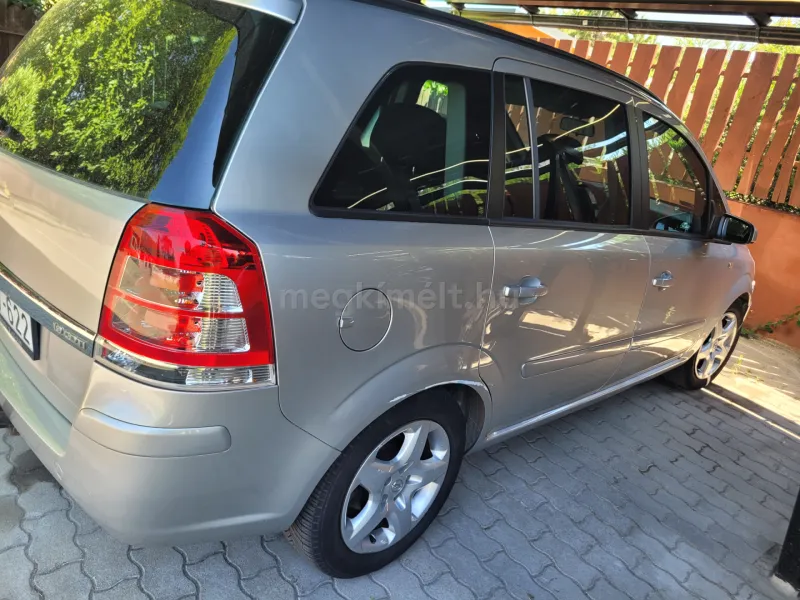 Opel Zafira 2008
