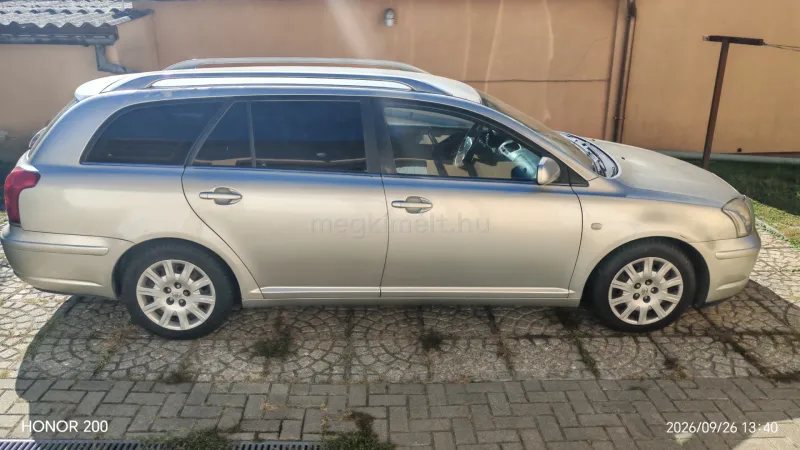 Toyota Avensis 2004