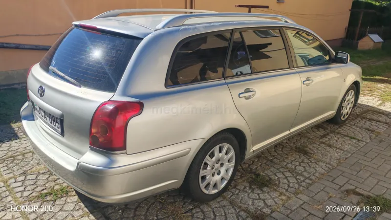 Toyota Avensis 2004