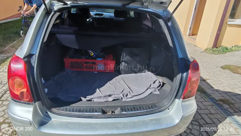 Toyota Avensis 2004