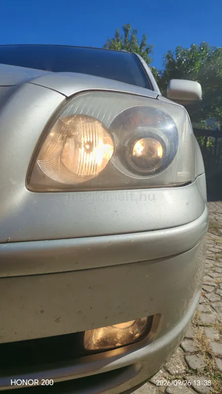 Toyota Avensis 2004