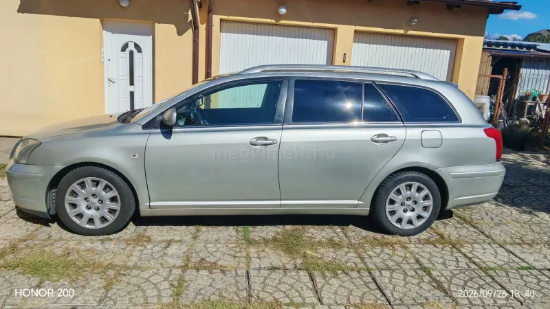 Toyota Avensis 2004