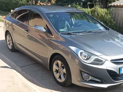 Hyundai i40 sedan