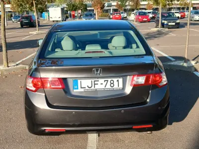 Honda Accord 2009 (miniatűr)
