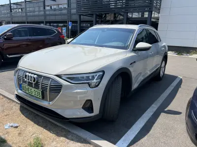 Audi e-tron 50