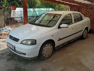 Opel Astra 2002 (miniatűr)