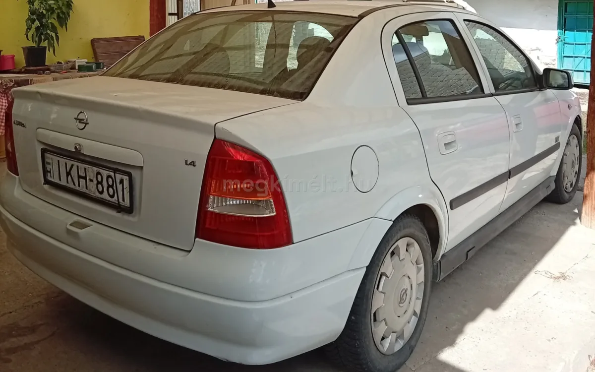 Opel Astra 2002