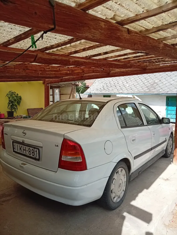 Opel Astra 2002