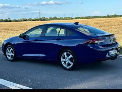 Opel Insignia 2019 (miniatűr)
