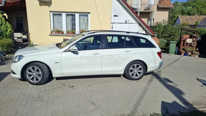 Mercedes-Benz C 200 2011