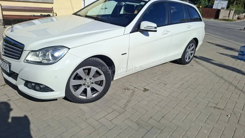 Mercedes-Benz C 200 2011