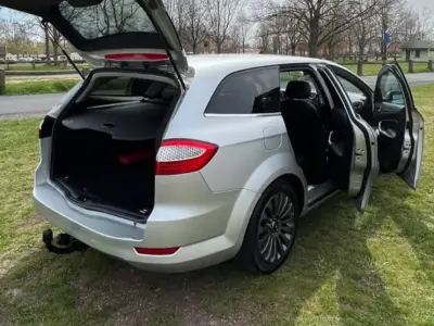 Ford Mondeo 2010 (miniatűr)