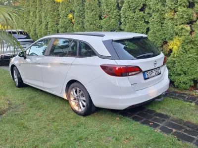 Opel Astra 2019 (miniatűr)