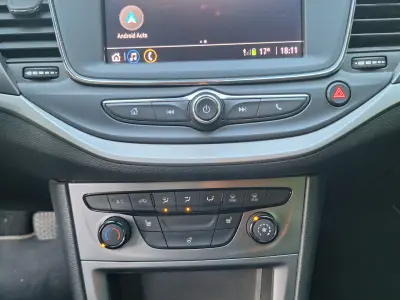 Opel Astra 2019 (miniatűr)