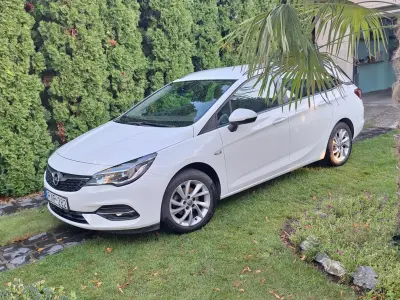 Opel Astra Sports Tourer kombi