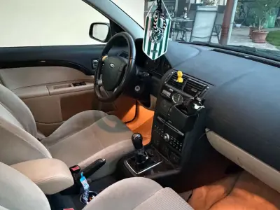 Ford Mondeo 2005 (miniatűr)