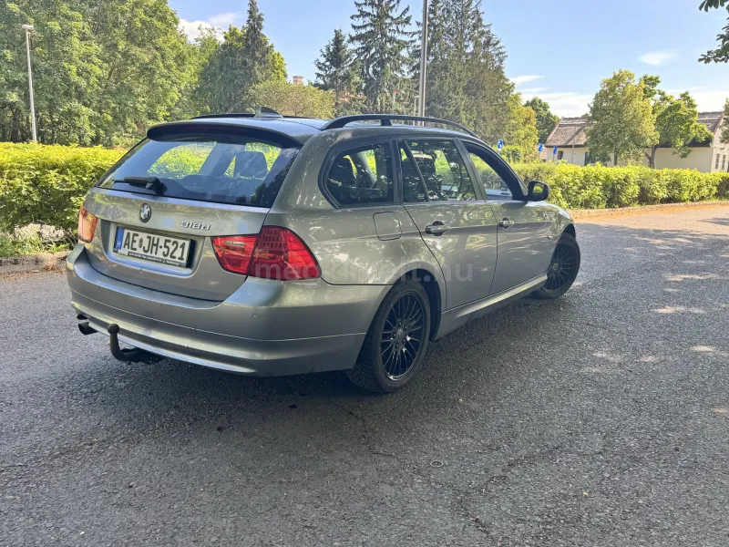 BMW 318 2009
