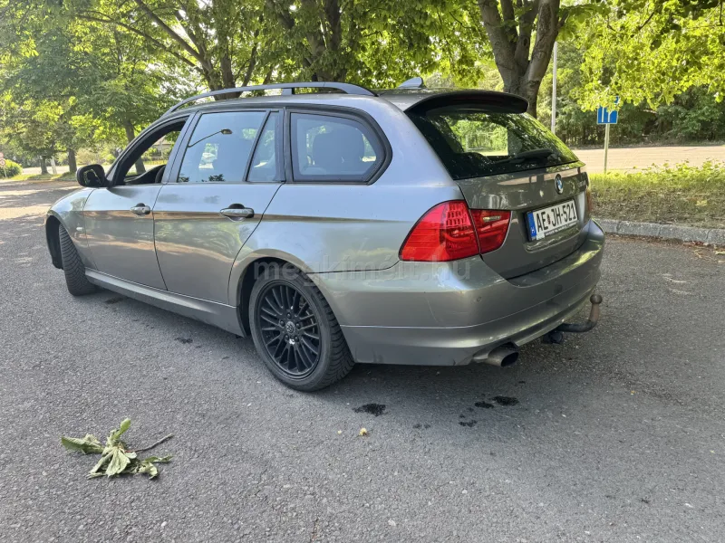 BMW 318 2009