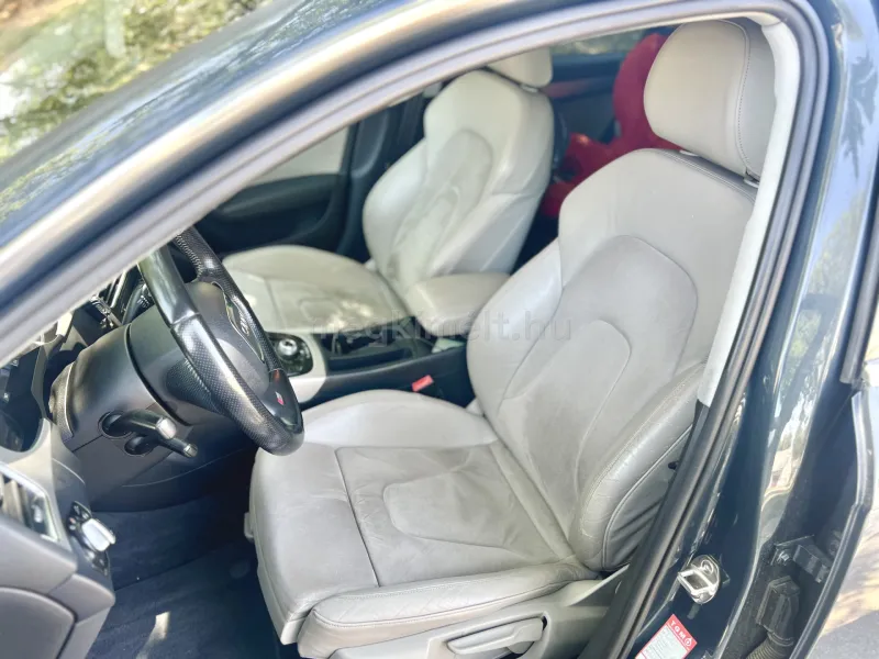 Audi A4 Allroad 2011