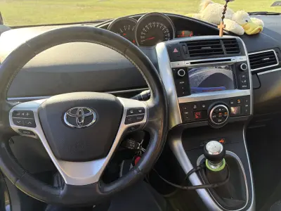 Toyota Verso 2013 (miniatűr)