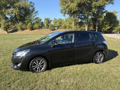 Toyota Verso 2013 (miniatűr)