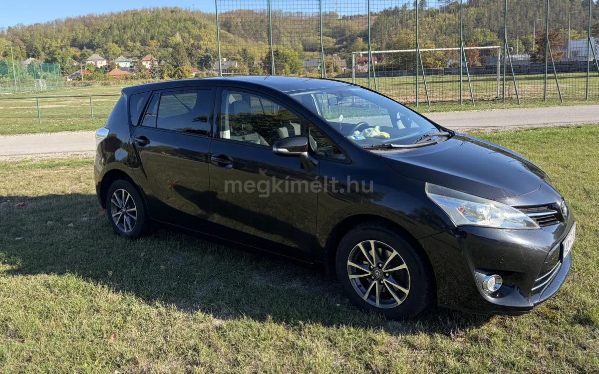 Toyota Verso 2013