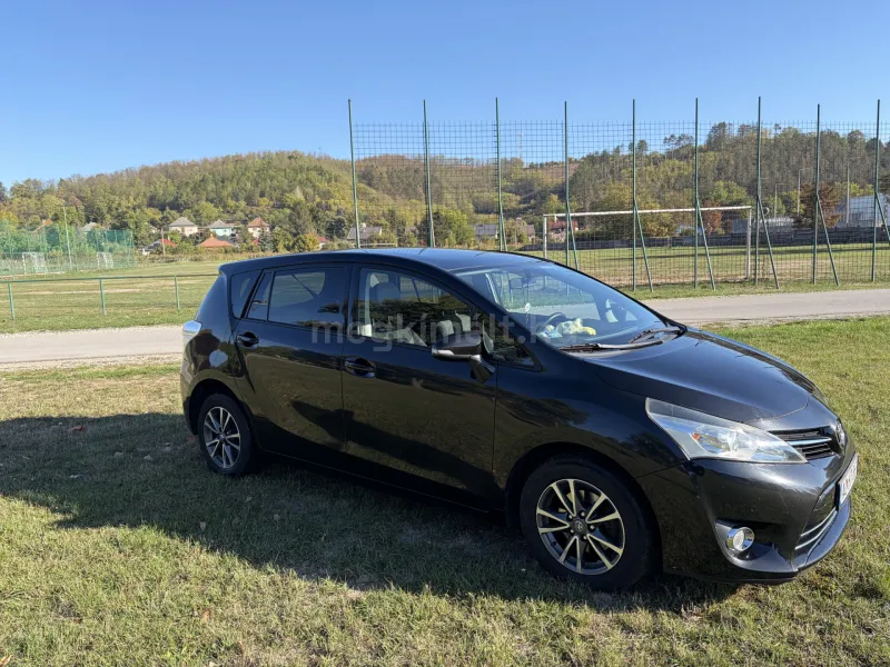 Toyota Verso 2013