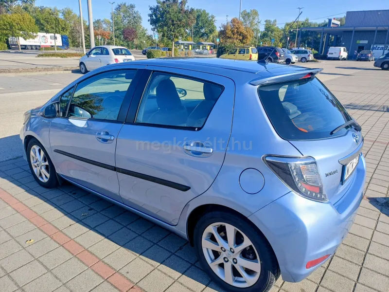 Toyota Yaris 2012