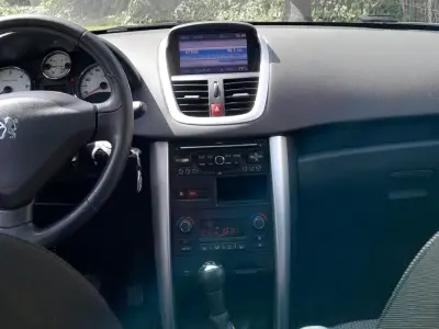 Peugeot 207 2013 (miniatűr)