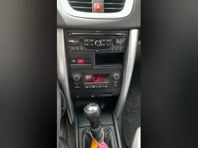Peugeot 207 2013 (miniatűr)