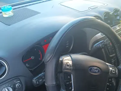 Ford Galaxy 2012 (miniatűr)