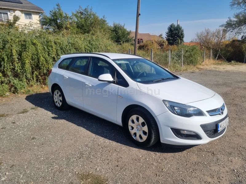 Opel Astra 2014