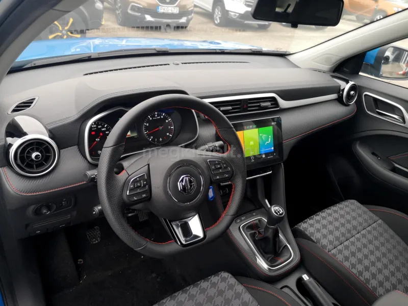 MG ZS 2023