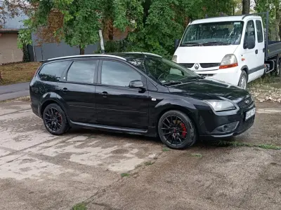 Ford Focus 2006 (miniatűr)