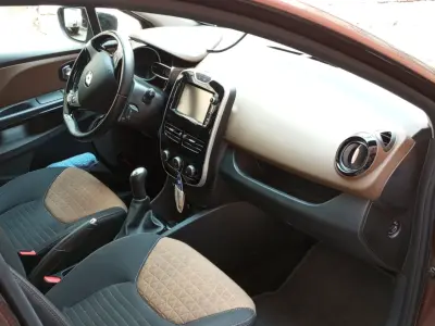 Renault Clio 2015 (miniatűr)