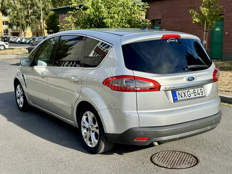 Ford S-Max 2012