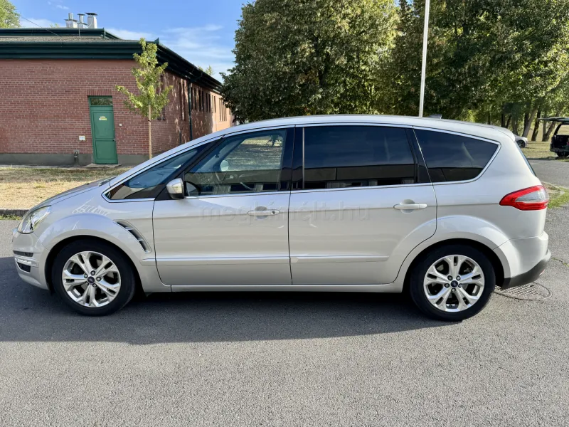 Ford S-Max 2012