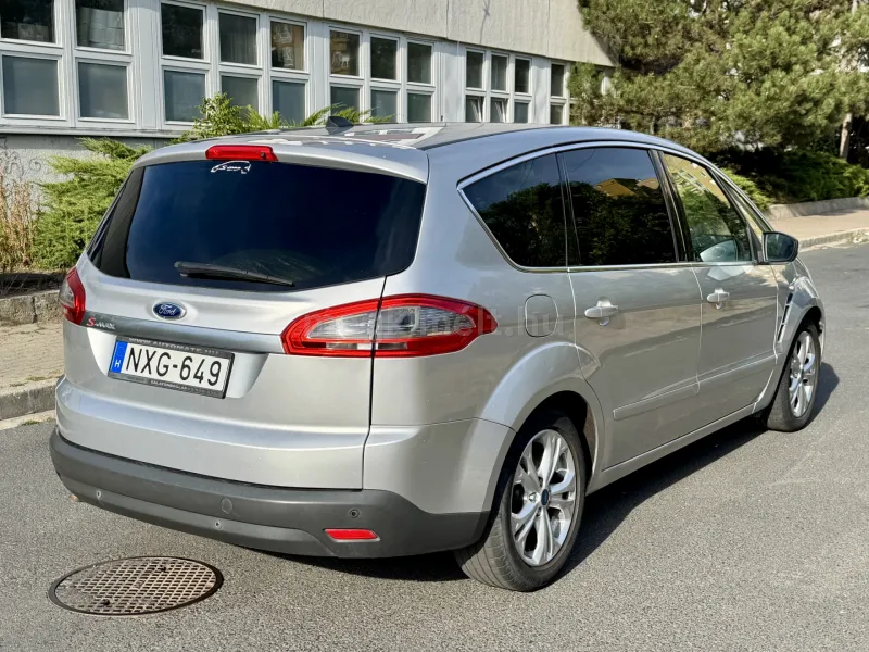 Ford S-Max 2012