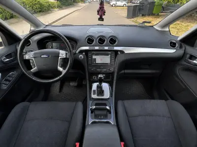 Ford S-Max 2012 (miniatűr)