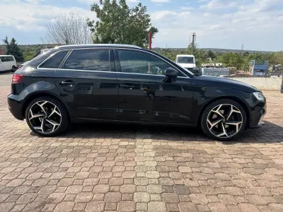 Audi A3 2017 (miniatűr)