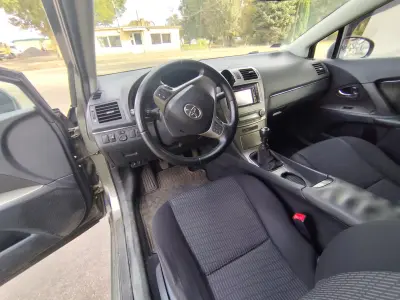 Toyota Avensis 2010 (miniatűr)