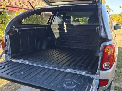 Mitsubishi L200 2008 (miniatűr)