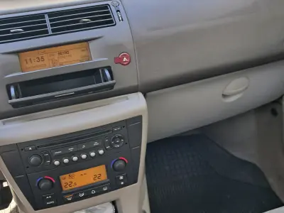 Citroën C4 2005 (miniatűr)