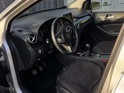 Mercedes-Benz B 180 2014 (miniatűr)
