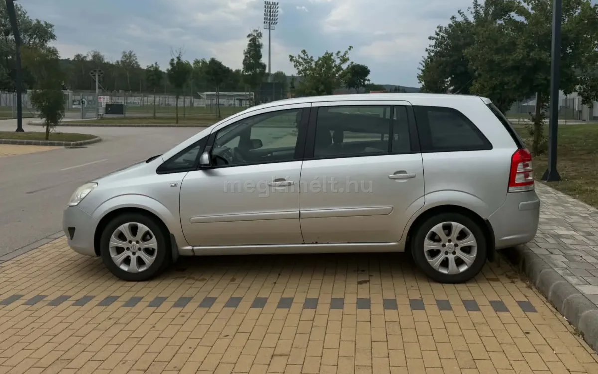Opel Zafira 2009