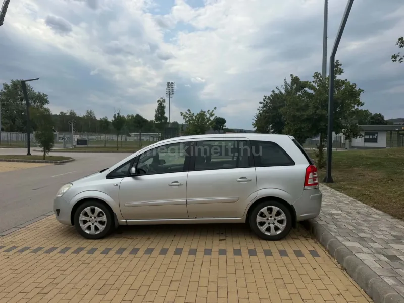 Opel Zafira 2009
